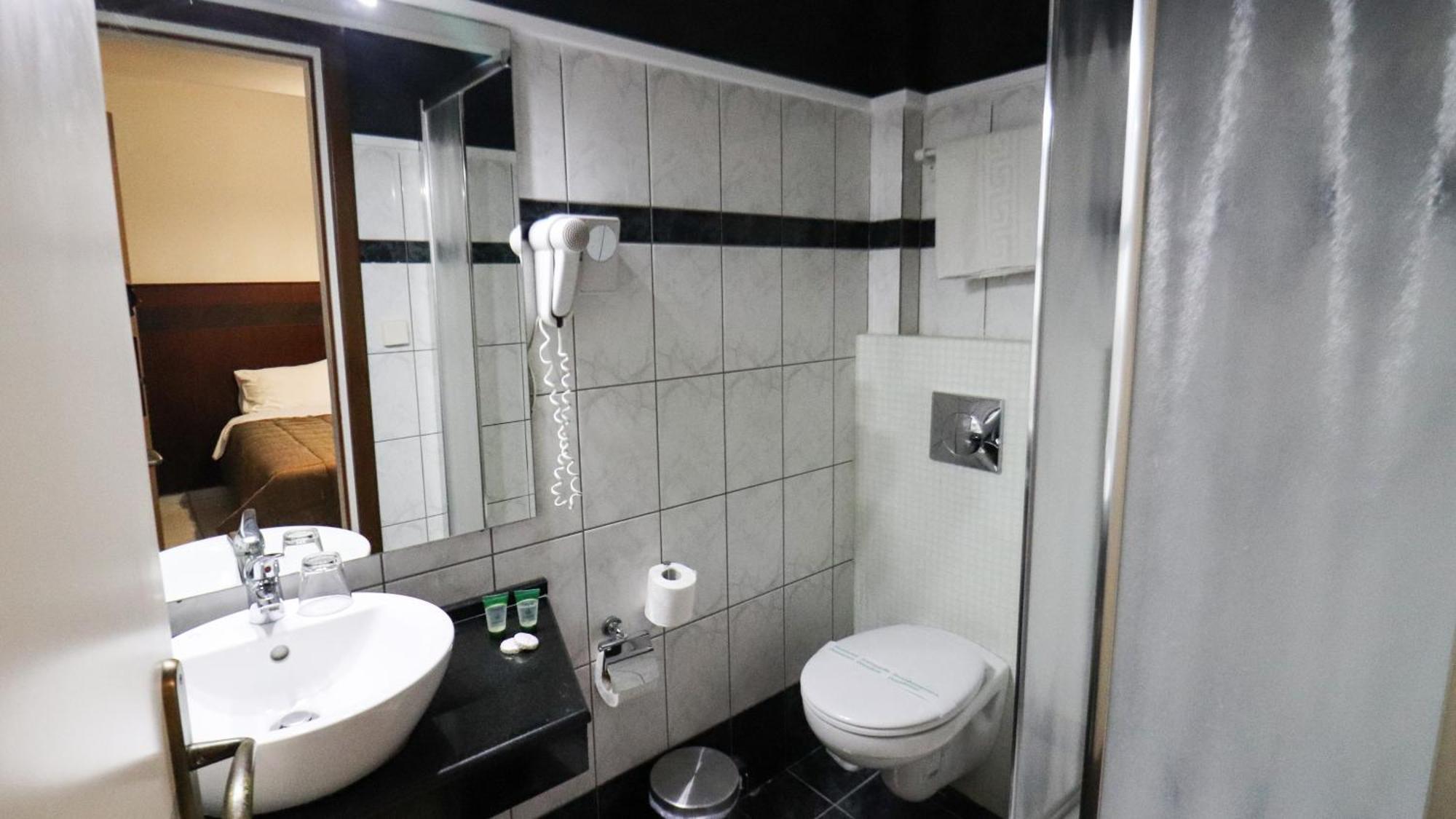 Hotel Orfeas Калампака Экстерьер фото