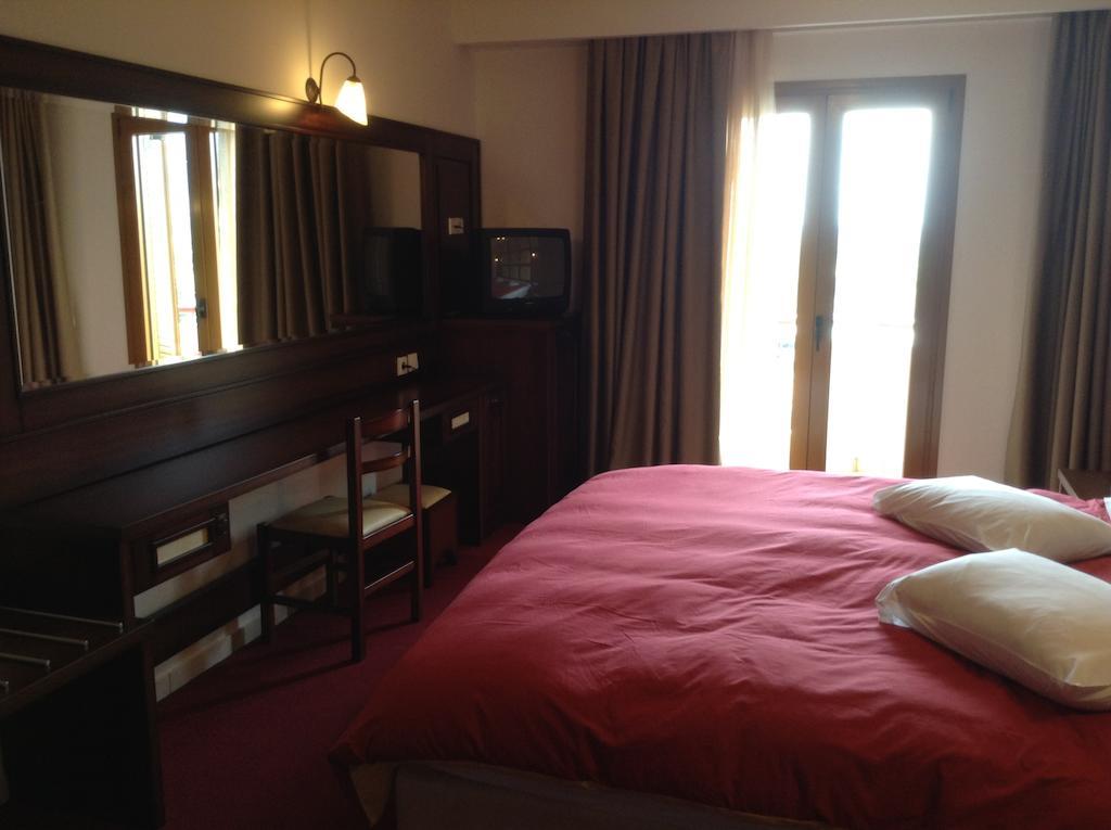 Hotel Orfeas Калампака Экстерьер фото