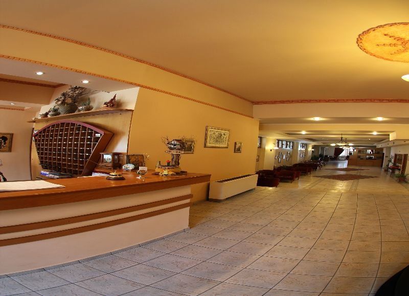 Hotel Orfeas Калампака Экстерьер фото
